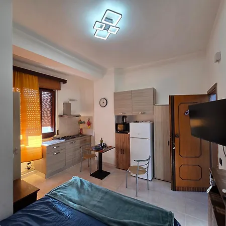 Monolocale Agesidamo Locri