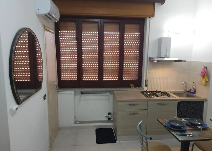 Monolocale Agesidamo Апартаменты Локри